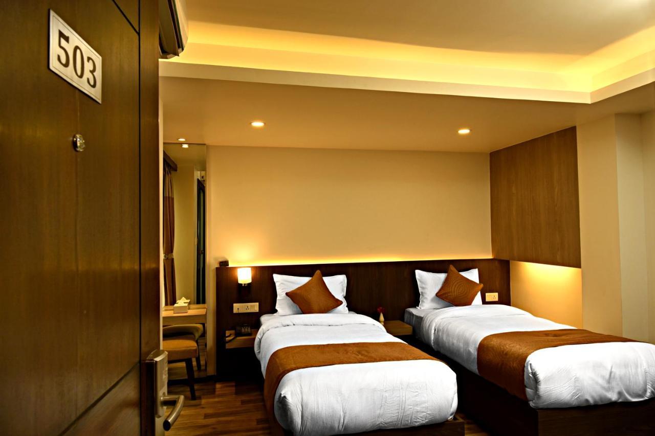 The Milestone Hotel Katmandou Extérieur photo