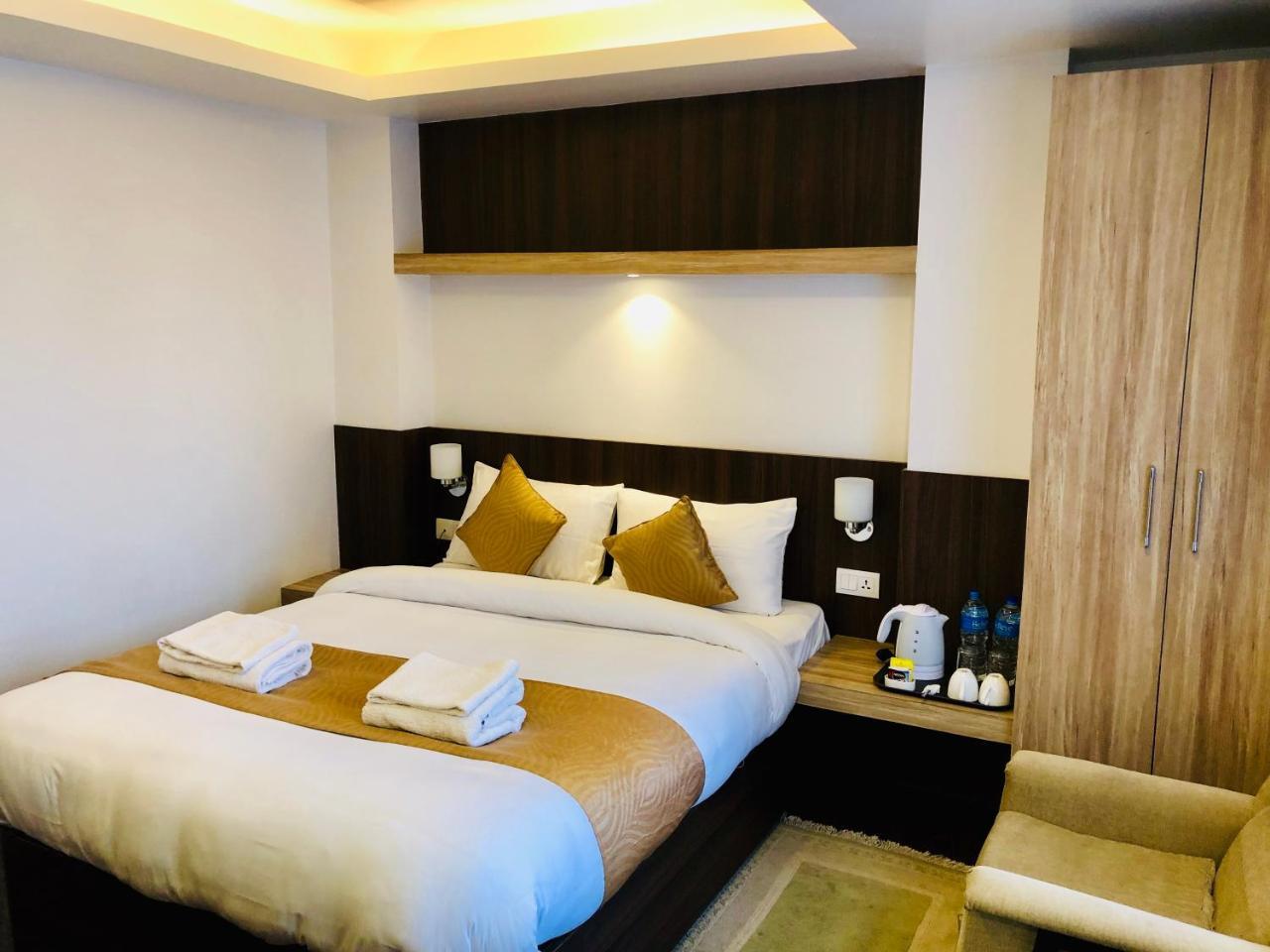 The Milestone Hotel Katmandou Extérieur photo