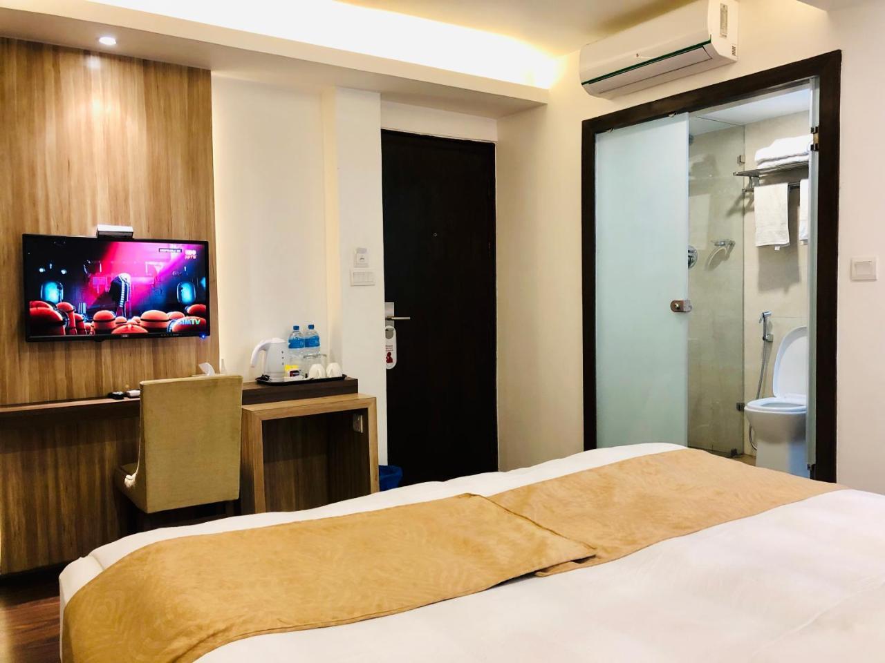 The Milestone Hotel Katmandou Extérieur photo
