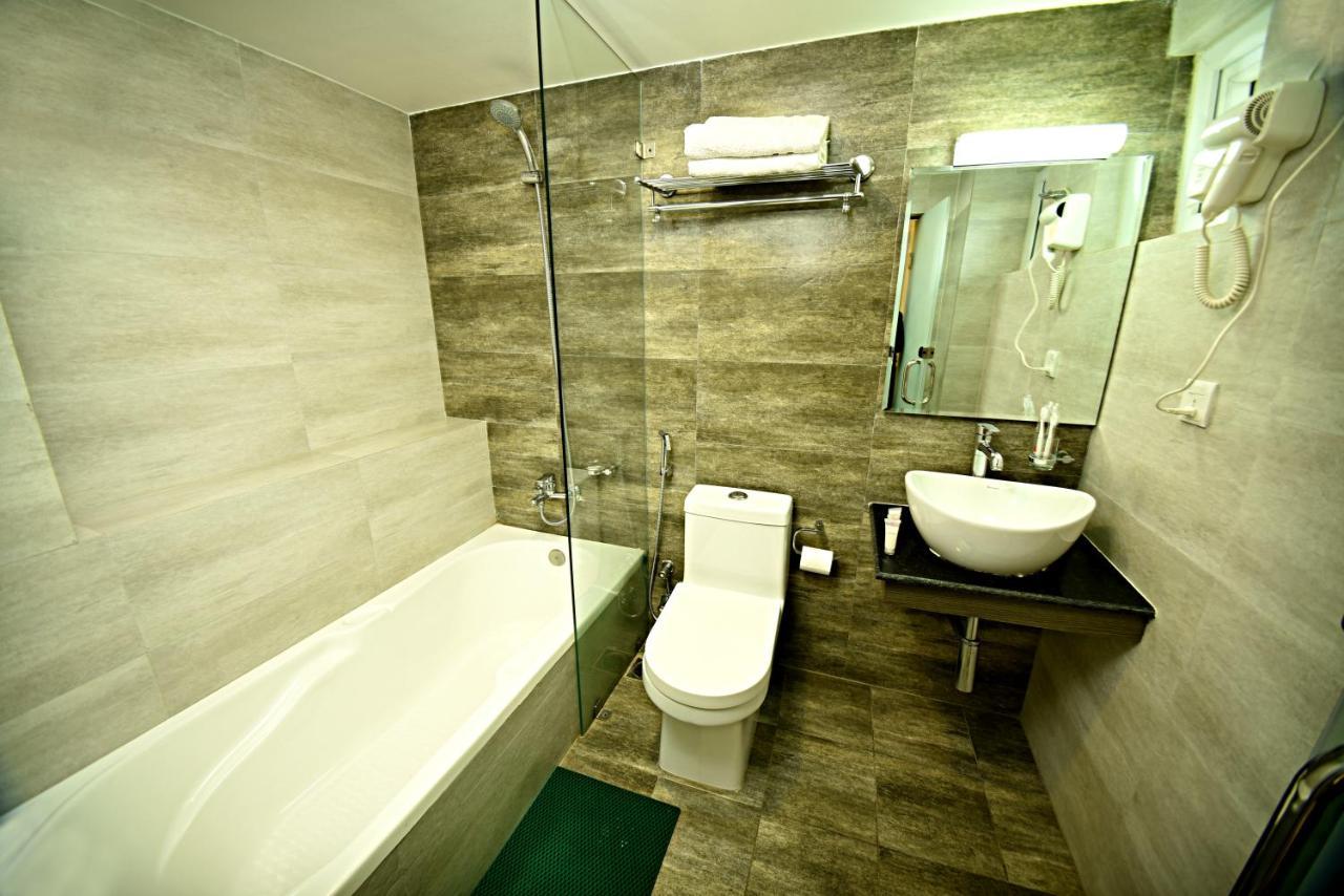 The Milestone Hotel Katmandou Extérieur photo